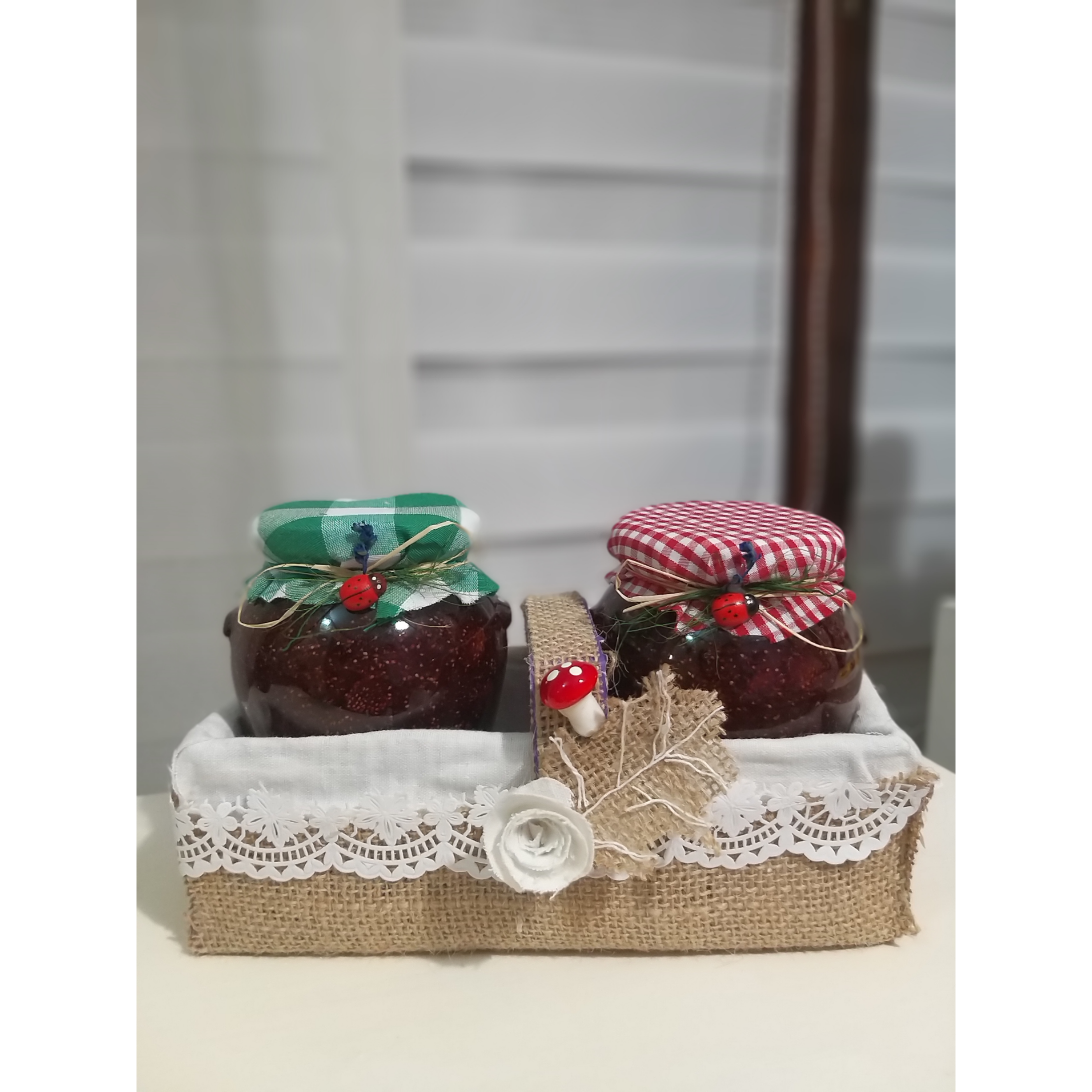 Slatko od šumskih jagoda